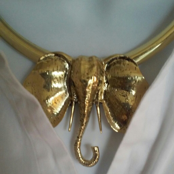 Elephant Necklace Set - Picture 2 of 3